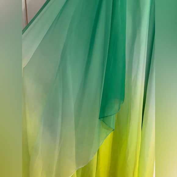 GOWN BEADED Ambiance with Spaghetti Straps. PROM - Picture 10 of 16